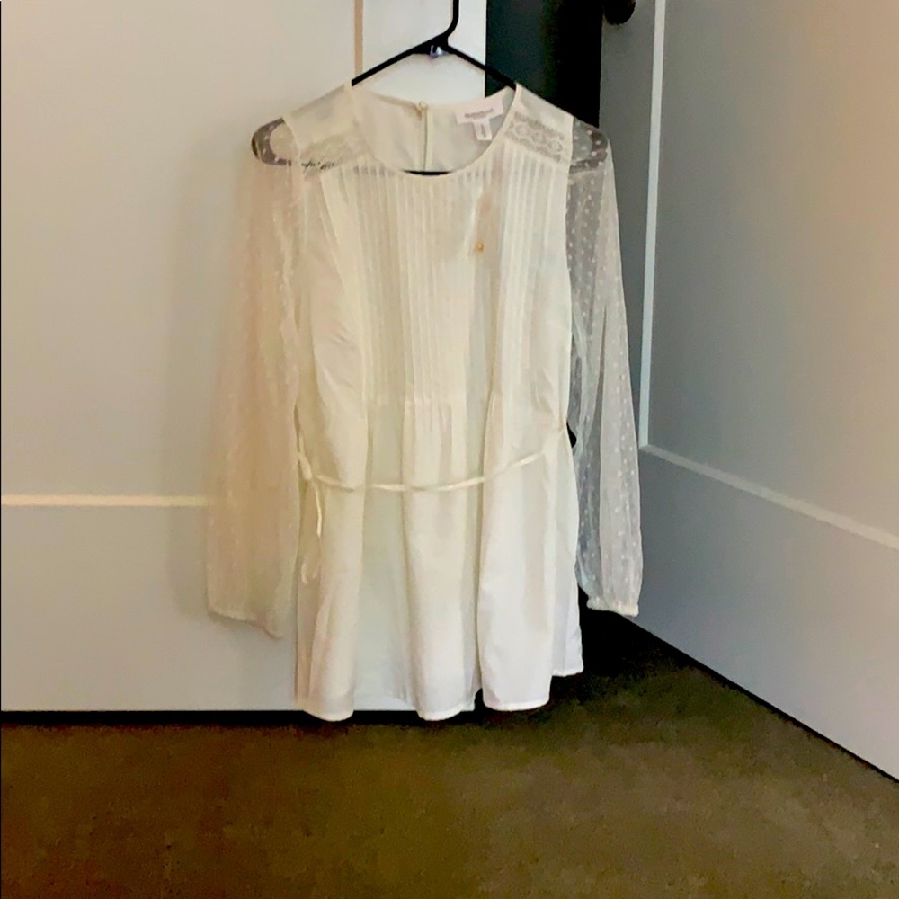 NWT. White Motherhood maternity blouse